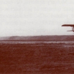 Un planeador Kranichs II remolcado por la Fieseler "storch" , en pleno remolque